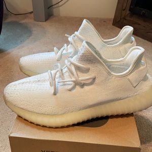 Yeezy Boost 350 v2